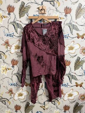 L’Pogee Velvet Mix Burgundy Set Blouse Pant Set Boho Velvet Burgundy One Size